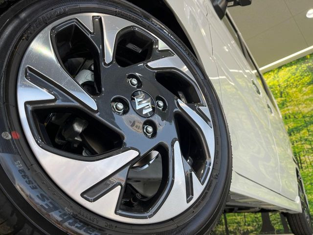【純正15インチアルミホイール】外観にマッチした純正アルミホイールを装着しております。各種社外アルミホイールや、スタッドレスタイヤも取扱いしております。是非ご相談ください♪