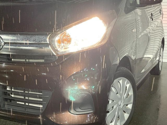 夜間や荒天時により良好な視界で安心な走行をご希望される方には【高輝度LEDヘッドライト】の取付がおすすめ!多くのお客様にご好評いただいております♪