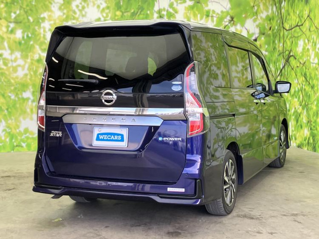 セレナ1.2 e-POWER ハイウェイスターV