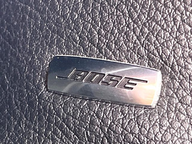 �yBOSE�T�E���h�V�X�e���z���[�J�[�I�v�V�����̍��i�ʃT�E���h�V�X�e���𓋍ځB��p�̃`���[�j���O���{���ꂽ�召�l�X�ȃX�s�[�J�[����ǎ��ȃT�E���h���t�ł��A�Տꊴ���ӂ�鉹����Ԃ����o���܂��B