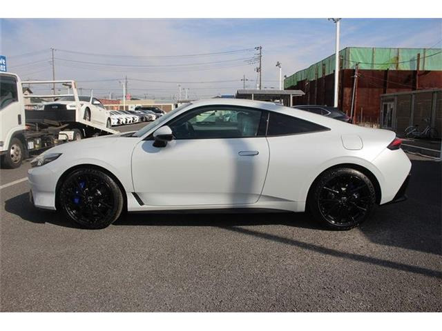 ���Ǝҗl�ւ̔̔��͂��f�肳���Ă��������܂��B �Ԍ������ԗ��̏ꍇ�́A�Ԍ����擾�������x�������z�ŕ\�����Ă���܂��B