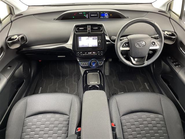 プリウスPHV1.8 S