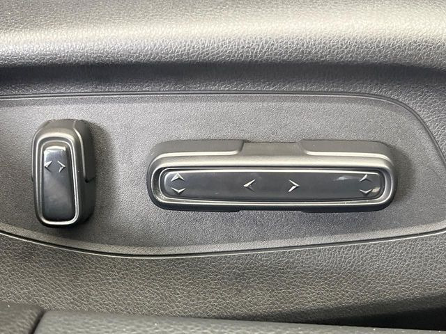 �y�p���[�V�[�g�z�X�C�b�`��ŊȒP�ɃV�[�g�̔��������\!�d��������͂�����܂���!���K�ȃV�[�g�|�W�V�����ɃZ�b�g���āA���K�ȃh���C�u�����y���݂��������B