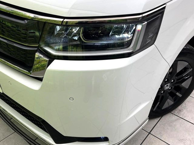 �yLED�w�b�h���C�g�z���V����ԑ��s�����ǍD�Ȏ��E���m�ۂ����S���ĉ^�]�ł��鍂�P�xLED�w�b�h���C�g�𑕔�!�_�����x�������A����d�͂��}�����Ă��܂��B