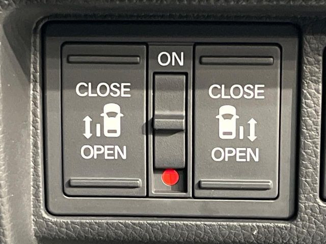 �y�����p���[�X���C�h�h�A�z�X�}�[�g�L�[��^�]�Ȃ̃X�C�b�`�Ō�ȗ����X���C�h�h�A�̊J���\���d��������͂����ăh�A���J����K�v�������A�����Ȃ��q�l�ł��ȒP�ɊJ���߂ł����K�ł���