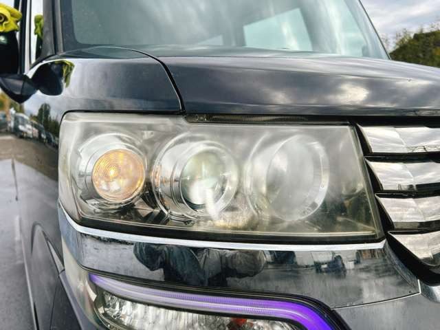 �yHID�w�b�h���C�g�z�]���̃n���Q���w�b�h���C�g�������邭�����L�͈͂��Ƃ炷�w�b�h���C�g�ł�!���S�^�]���菕�����Ă���܂��B