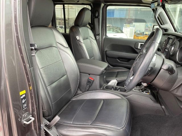 ���V�[�g�̎g�p��:�j��E�ւ�������Ȃ��A�����̒ʂ肫�ꂢ�ȏ�Ԃ��ێ����Ă���܂��B�܂��A�����N���[�j���O�E�R�[�e�B���O�����p�����������܂��B