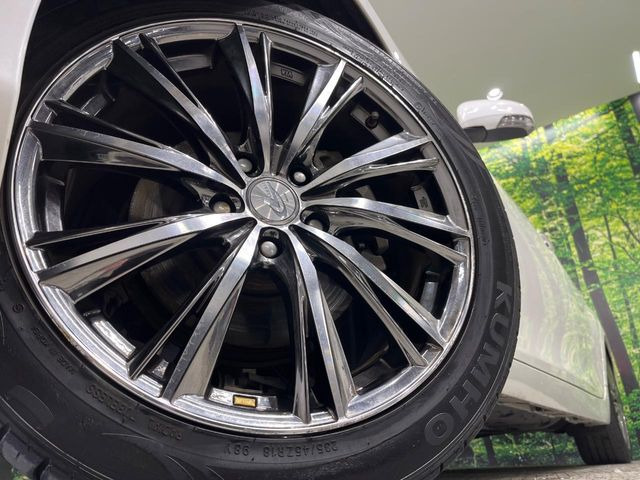 �y18�C���`�A���~�z�C�[���z�O�ςɃ}�b�`�����A���~�z�C�[���𑕒����Ă���܂��B�e��A���~�z�C�[����A�X�^�b�h���X�^�C�����戵�����Ă���܂��B���񂲑��k����������