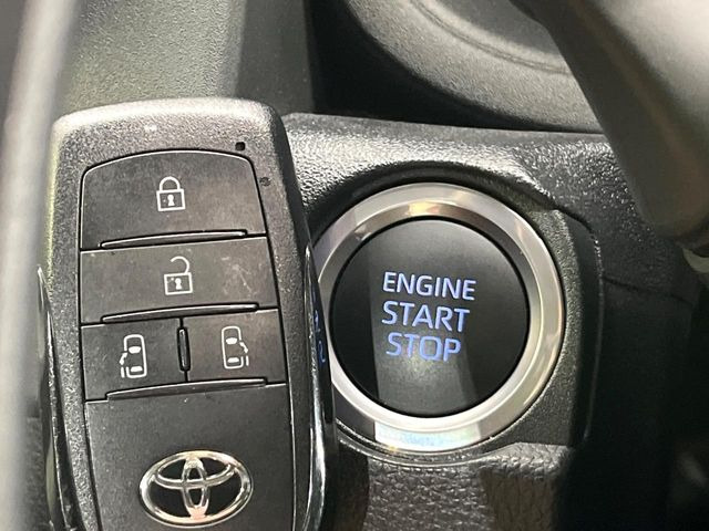 �y�X�}�[�g�L�[�z�J�o����|�P�b�g�ɓ��ꂽ�܂܂ł��h�A�̎{���E�������\�ȃX�}�[�g�L�[�𑕔��B�G���W���̃I���E�I�t�����J�M�����o���K�v����������Ƃ��Ă��֗��ł���