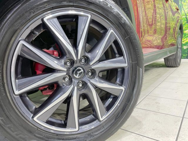 �y����19�C���`�A���~�z�C�[���z�O�ςɃ}�b�`���������A���~�z�C�[���𑕒����Ă���܂��B�e��ЊO�A���~�z�C�[����A�X�^�b�h���X�^�C�����戵�����Ă���܂��B���񂲑��k����������