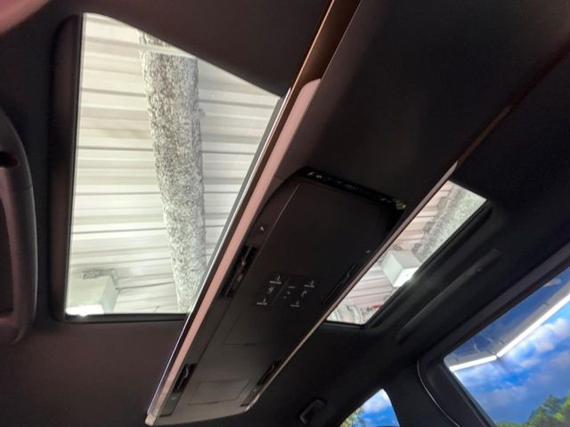 �y���E�Ɨ����[�����[�t�z2��ڍ��E�Ȃɂ��ꂼ��z�u���ꂽ�K���X���[�t!�������ɍ��킹�ĕБ������V�F�[�h��߂邱�Ƃ��\�ł�!