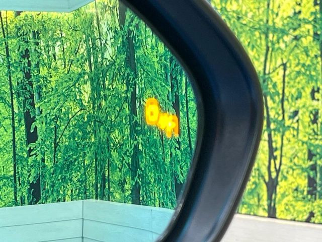 �y�u���C���h�X�|�b�g���j�^�[�z���s���A�h�A�~���[�̎��p�ɂȂ�₷���ӏ��Ɍ㑱�Ԃ��ڋ߂���ƃT�C�h�~���[�̃����Y�Ɍx����\��!�h���C�o�[�ɒ��ӊ��N�����Ă���܂��B