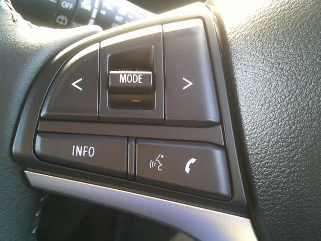 �Ή����Ă���@�����t����Ή^�]���ł���𗣂����ɃI�[�f�B�I�̑��삪�ł���w�X�e�A�����O�X�C�b�`�x�@�\������܂�!