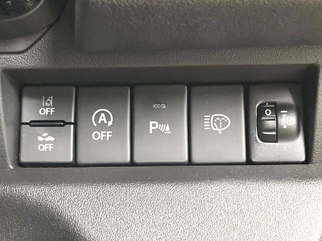 �y�X�Y�L �Z�[�t�e�B�T�|�[�g�z���s���ɑO���̎ԗ�����F�����A�Փ˂������Ȏ��͌x��ƃu���[�L�ŏՓˉ���Ɣ�Q�y�����A�V�X�g�B�����S�Ƀh���C�u�����y���݂��������܂��B