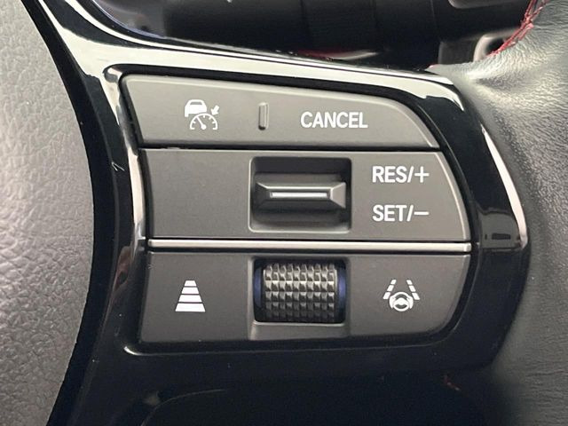 �y�A�_�v�e�B�u�N���[�Y�R���g���[���z�������H�ł̒��������s���y��!!�����ő��x��ۂN���[�Y�R���g���[�����A�Փˌy���V�X�e���ƘA�g���A�O���̎ԗ������m���ĎԊԂ�ۂ悤�ɑ��x���߂��Ă���܂�!!