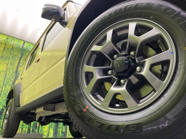 �y����15�C���`�A���~�z�C�[���z�O�ςɃ}�b�`���������A���~�z�C�[���𑕒����Ă���܂��B�e��ЊO�A���~�z�C�[����A�X�^�b�h���X�^�C�����戵�����Ă���܂��B���񂲑��k����������