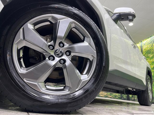 �y����18�C���`�A���~�z�C�[���z�O�ςɃ}�b�`���������A���~�z�C�[���𑕒����Ă���܂��B�e��ЊO�A���~�z�C�[����A�X�^�b�h���X�^�C�����戵�����Ă���܂��B���񂲑��k����������