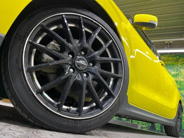 �y17�C���`�A���~�z�C�[���z�O�ςɃ}�b�`�����A���~�z�C�[���𑕒����Ă���܂��B�e��A���~�z�C�[����A�X�^�b�h���X�^�C�����戵�����Ă���܂��B���񂲑��k����������