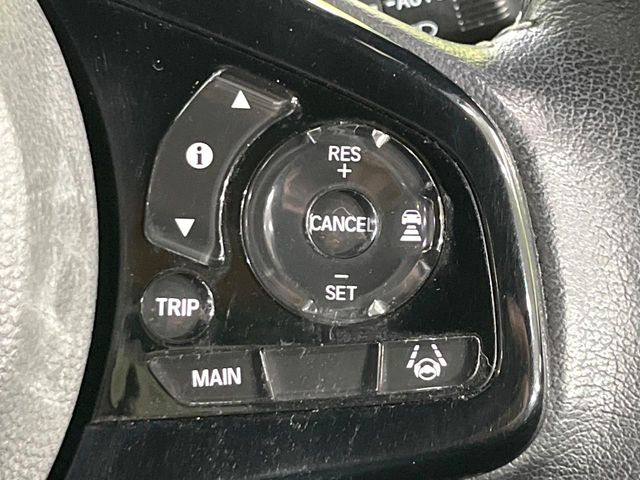 �y�A�_�v�e�B�u�N���[�Y�R���g���[���z�������H�ł̒��������s���y��!!�����ő��x��ۂN���[�Y�R���g���[�����A�Փˌy���V�X�e���ƘA�g���A�O���̎ԗ������m���ĎԊԂ�ۂ悤�ɑ��x���߂��Ă���܂�!!