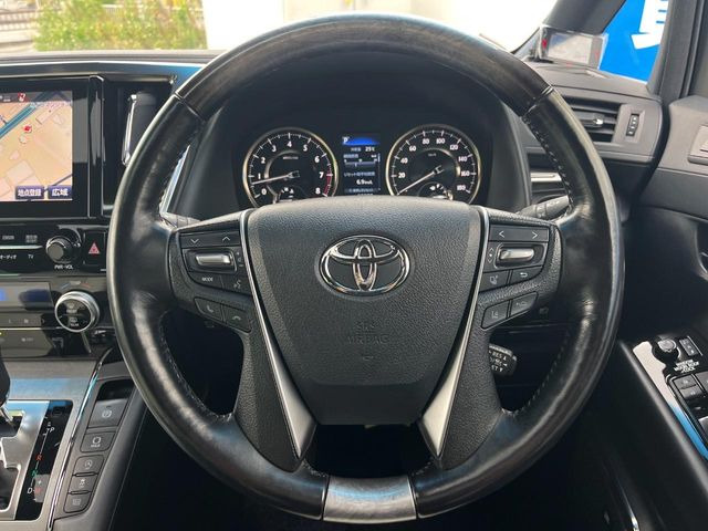 �y�����v�����X�e�A�����O�z�㎿�Ȋv���g�p���邱�ƂŁA��ɂ����������݂ƂĂ��^�]���₷���n���h���ł���