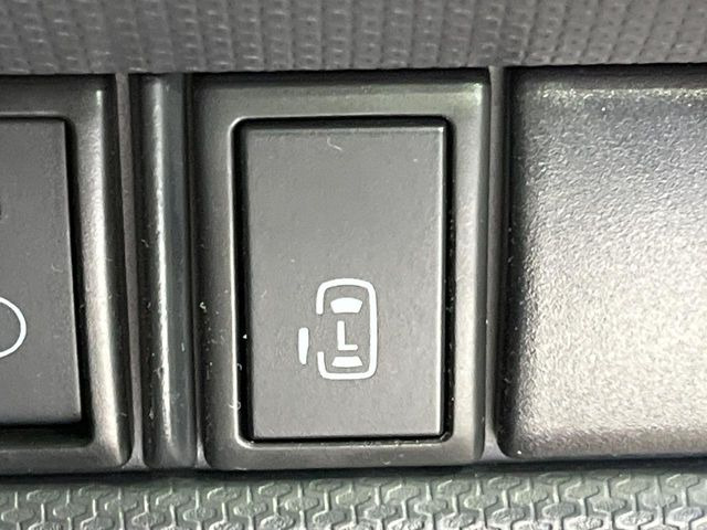 �y�p���[�X���C�h�h�A�z�X�}�[�g�L�[��^�]�Ȃ̃X�C�b�`�ŃX���C�h�h�A�̊J���\���d��������͂����ăh�A���J����K�v�������A���������q�l�ł��A�d���ו��������Ă��鎞�����N�ɊJ���߂ł��܂���