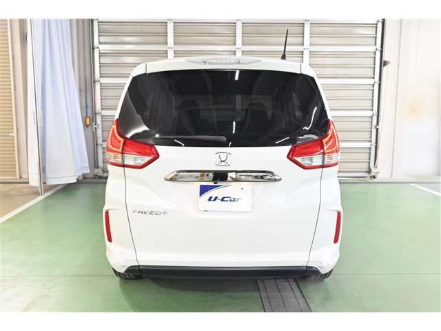 フリード1.5 G ブラックスタイル