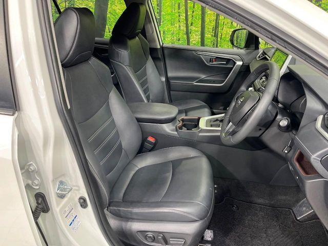 �y���烌�U�[�V�[�g�z����̂ӂ���肪�e�ՂŃ����e�i���X�����ȒP�ȁA�@�\���ɗD��鍇����v���̗p�����㎿�ȃV�[�g�ł��B����S�n���悭�A���������ӂ��S�n�ǂ��ԓ���Ԃ����o���Ă���܂��B