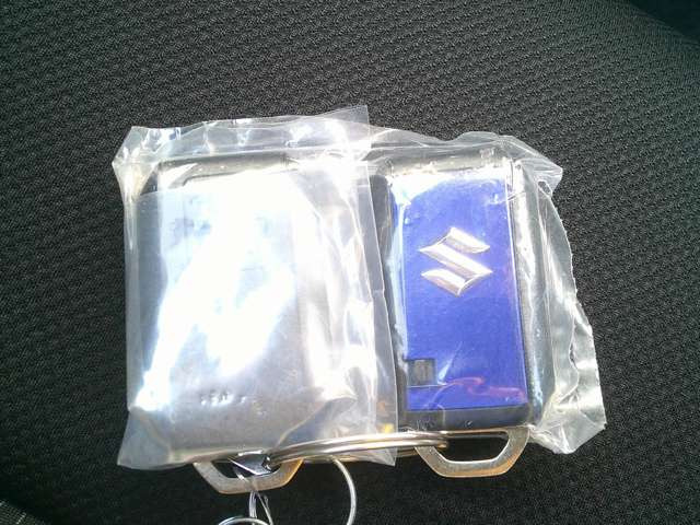 ���L�[�t���[�V�X�e���������R���L�[���g�т��Ă���΃L�[���|�P�b�g�Ȃǂ���o���Ȃ��Ă��h�A�̎{���E��������уG���W���n�����o���܂�!