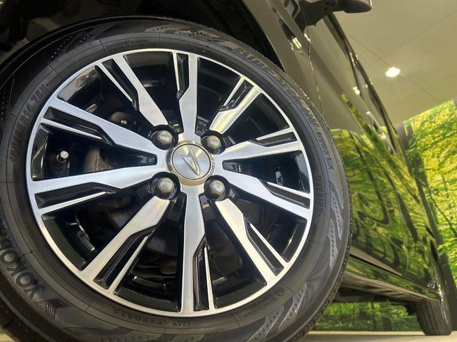 �y����14�C���`�A���~�z�C�[���z�O�ςɃ}�b�`���������A���~�z�C�[���𑕒����Ă���܂��B�e��ЊO�A���~�z�C�[����A�X�^�b�h���X�^�C�����戵�����Ă���܂��B���񂲑��k����������