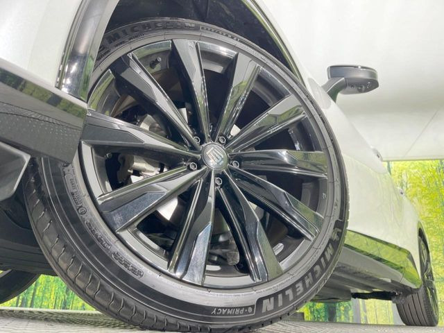 �y�����A���~�z�C�[���z�O�ςɃ}�b�`���������A���~�z�C�[���𑕒����Ă���܂��B�e��ЊO�A���~�z�C�[����A�X�^�b�h���X�^�C�����戵�����Ă���܂��B���񂲑��k����������