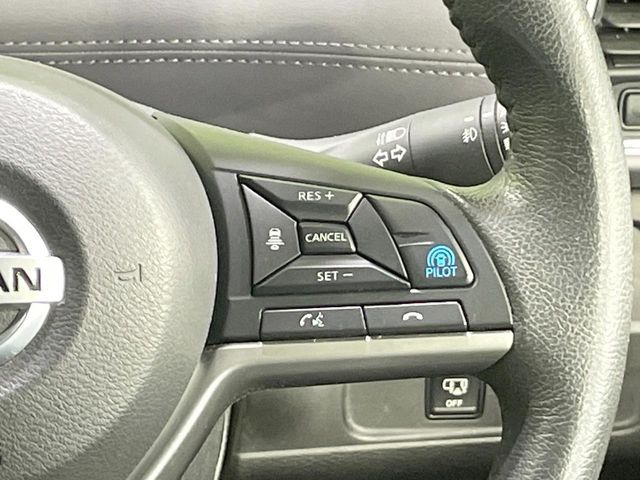 �y�v���p�C���b�g�z�������H�ł̒��������s���y��!!�a�؎��Ə��񑖍s�̃V�[���ŁA�A�N�Z���E�u���[�L�E�X�e�A�����O�������Ő��䂵�A�������^�]�̕��S���y�����Ă���܂���