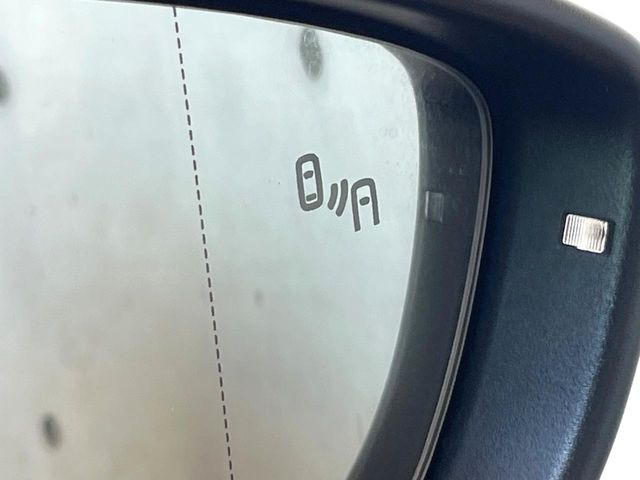 ���u���C���h�A�V�X�g�Z���T�[:���p����̎Ԃ����m���A�h���C�o�[���Ԑ��ύX���s���ۂɁA�x�����Ƌ��ɒ��ӂ𑣂��Ă������S�x���@�\�ł�!