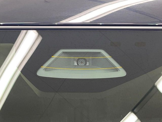 【スズキ セーフティサポート】走行中に前方の車両等を認識し、衝突しそうな時は警報とブレーキで衝突回避と被害軽減をアシスト。より安全にドライブをお楽しみいただけます。