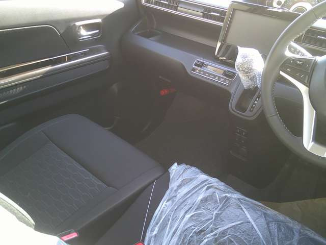 �����g�p�Ԃ�����ԓ����s�J�s�J�����ÎԂƈ���ăV�[�g�E�V��E�_�b�V���{�[�h���̃V�~�≘��̐S�z�������Y��ȏ�Ԃł�!�����ŋC����������