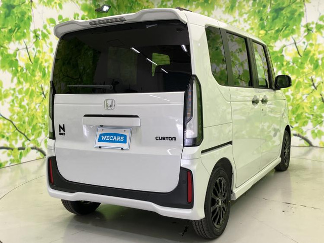 N-BOXカスタムブラック スタイル