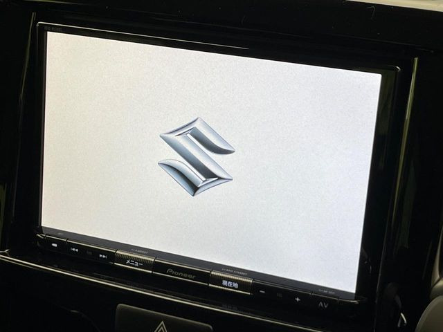 �y���ʃi�r�z�l�C�̑�^8�C���`�i�r�𑕔��B���݊��̂�����ʂ̓C���p�N�g��!�i�r���p���̃}�b�v�\���͌��₷���A�e���r��DVD�͗Տꊴ���A�b�v!�����̃h���C�u���O�b�Ɗy�����Ȃ�܂���