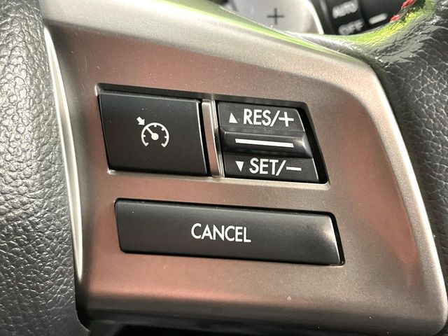 �y�N���[�Y�R���g���[���z�������H�����N���N���s�B�A�N�Z���𗣂��Ă���葬�x�ő��s���ł��A�������^�]���̕��S���y��!�����E�������ȒP�ȃX�C�b�`����Œ����ł��܂��B