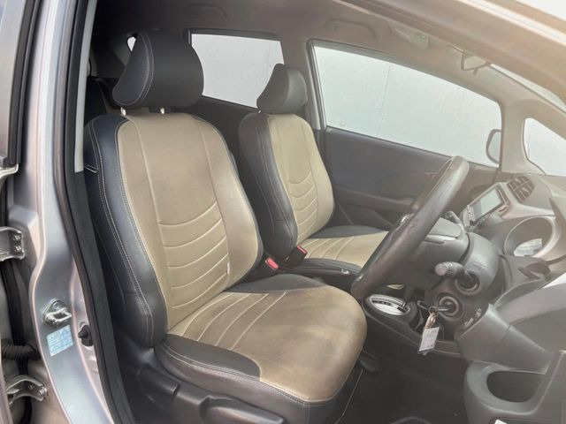 �^�]�ȃV�[�g���͎g�p�������Ȃ��A�ǍD�ȏ�ԂƂȂ��Ă��܂��B���J�Ɏg���Ă������Ƃ��悭�킩��܂��ˁB