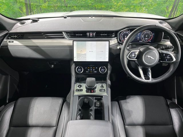 FペイスRダイナミック SE 2.0L D200 ディーゼル 4WD