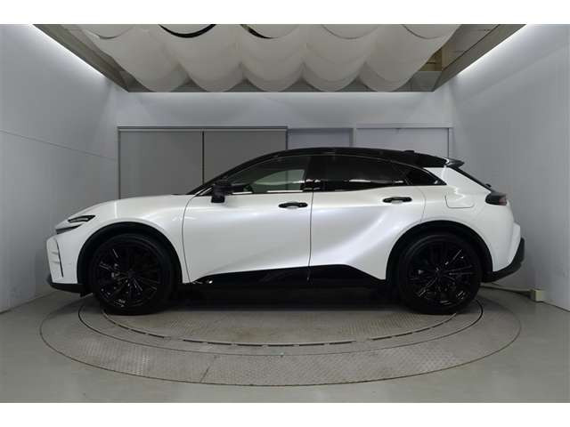 クラウンスポーツ2.5 Z E-Four 4WD