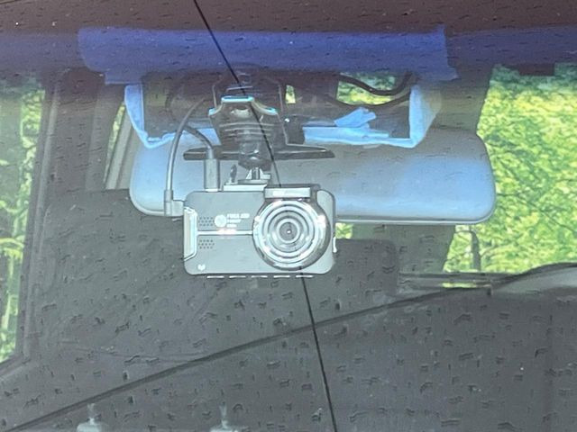 �y�h���C�u���R�[�_�[�z�h���C�u���R�[�_�[����!���s���͂������A������^�]�⎖�̂ɑ��������ہA�f���ŋL�^���A����̃��X�N�ɔ����܂��B���L�^�pSD�J�[�h�͂��q�l�����g�ł��������������K�v������܂��B