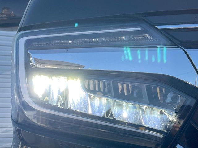 �yLED�w�b�h���C�g�z���V����ԑ��s�����ǍD�Ȏ��E���m�ۂ����S���ĉ^�]�ł��鍂�P�xLED�w�b�h���C�g�𑕔�!�_�����x�������A����d�͂��}�����Ă��܂��B