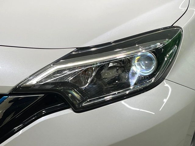 �yLED�w�b�h���C�g�z���V����ԑ��s�����ǍD�Ȏ��E���m�ۂ����S���ĉ^�]�ł��鍂�P�xLED�w�b�h���C�g�𑕔�!�_�����x�������A����d�͂��}�����Ă��܂��B