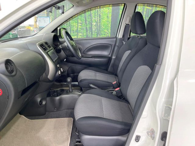 �^�]�ȃV�[�g���͎g�p�������Ȃ��A�ǍD�ȏ�ԂƂȂ��Ă��܂��B���J�Ɏg���Ă������Ƃ��悭�킩��܂��ˁB