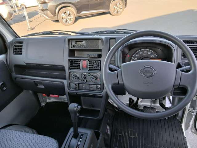 クリッパートラックDX 4WD