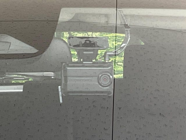 【ドライブレコーダー】ドライブレコーダー装備!走行中はもちろん、あおり運転や事故に遭遇した際、映像で記録し、万一のリスクに備えます。※記録用SDカードはお客様ご自身でご準備いただく必要があります。