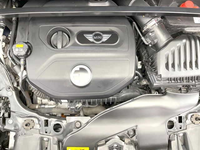 �����X�ł́A�e���[�J�[�̐�p�f�f�e�X�^�[�𓱓��B���Ǝ��i�����e�N�j�J���X�^�b�t���풓���Ă���܂��̂ŁA������̍ۂɂ����S���Ă����p���������܂��B