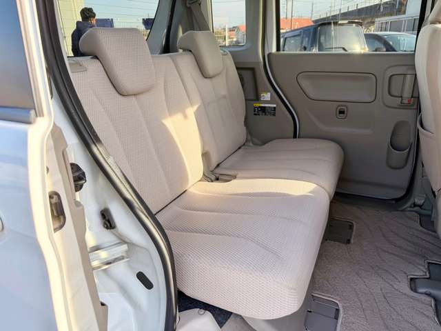 ���X�͍s�c�����R���̊��ˌ����_�̋߂��ɓX�܂��������܂��B���Ԃł��A�N�Z�X���₷���ꏊ�Ɍ�����܂��B�d�Ԃł��z���̍ۂ��Ŋ���JR���������w�܂ł��}���ɎQ��܂��B���C�y�ɂ��₢���킹������!