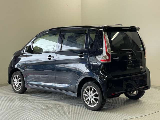 �l�C�̎Ԏ킪�����낢!�e���[�J�[ �ŐV�l�C�Ԃ����C���i�b�v!���ĐG���đI�ׂ�W����ł�!