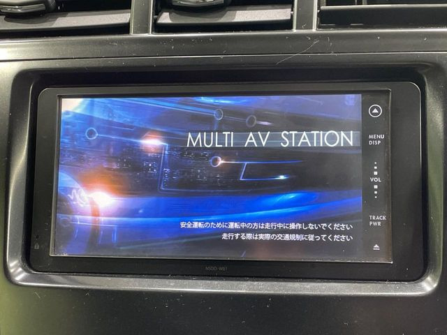 �y�����i�r�z�l�C�̏����i�r�𑕔����Ă���܂��B�i�r�̎g���₷���͂������A�I�[�f�B�I�@�\���[��!�L�����v�◷�s�͂������A�ʋ΂┃�����ȂǕ��i�̃h���C�u���y�����Ȃ�͂���